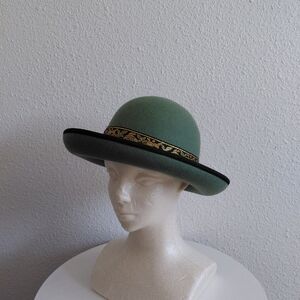 Vintage Street Smart Made In USA Bowler Derby Green Wool Hat